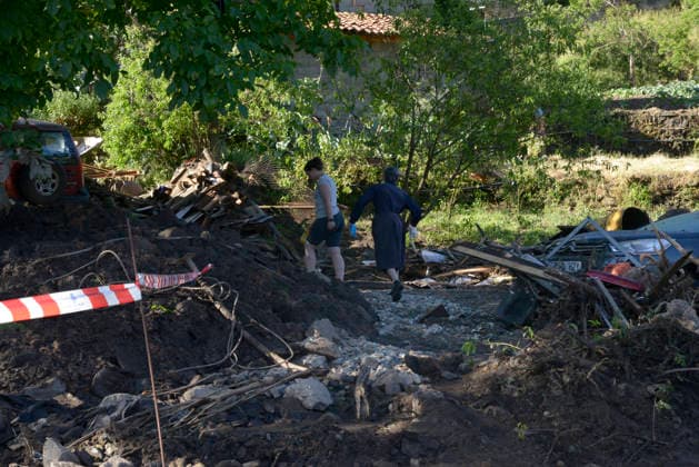 Storms Cause Flooding in Viana do Bolo and Valdeorras, Ourense Residents of the town, on June 19, 2026, in A Bouza, Viana do Bolo, Ourense, Galicia, Spain The severe storms that struck yesterday in the provinces of Lugo and Ourense have left the towns of Viana do Bolo and Valdeorras with blocked roads, flooded homes, wrecked cars, and residents without drinking water. June 19, 2026, A Bouza, Viana do Bolo, Ourense, A Bouza, Viana do Bolo, Ourense, Spain,detected_source_language  Copyright: xRosaxVeigax 7608682
