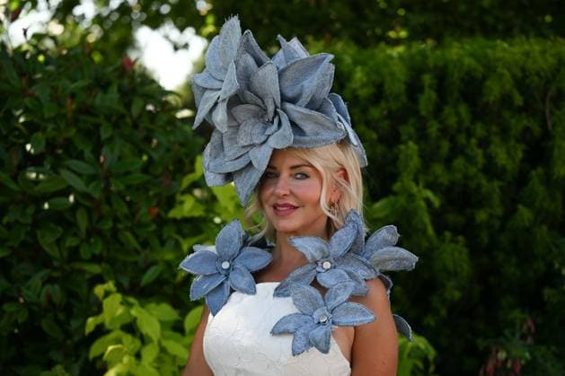Royal Ascot 2026 BERKSHIRE, UNITED KINGDOM - JUNE 19: Visitors, wearing elaborate hats and elegant outfits, attend the fourth day of the traditional Royal Ascot horse racing event, held in the United Kingdom since 1711, at Ascot Racecourse in Berkshire, United Kingdom on June 19, 2026. Rasid Necati Aslim Anadolu London United Kingdom. Editorial use only. Please get in touch for any other usage.  Copyright: x2026xAnadoluxRasidxNecatixAslimx