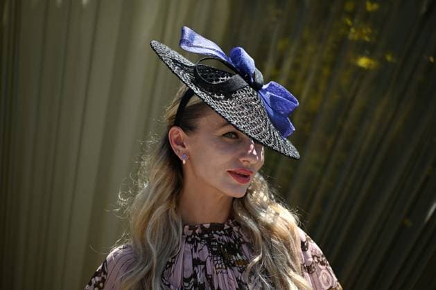 Royal Ascot 2026 BERKSHIRE, UNITED KINGDOM - JUNE 19: Visitors, wearing elaborate hats and elegant outfits, attend the fourth day of the traditional Royal Ascot horse racing event, held in the United Kingdom since 1711, at Ascot Racecourse in Berkshire, United Kingdom on June 19, 2026. Rasid Necati Aslim Anadolu London United Kingdom. Editorial use only. Please get in touch for any other usage.  Copyright: x2026xAnadoluxRasidxNecatixAslimx