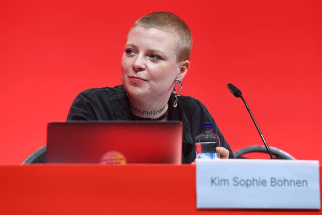 10. Bundesparteitag der Partei Die Linke am 19.06.2026 in der Metropolis Halle in Potsdam Kim Sophie Bohnen ( Direktkandidatin für Die Linke Heidelberg zur Landtagswahl 2026 ) *** 10th National Party Convention of Die Linke on June 19, 2026, at the Metropolis Halle in Potsdam; Kim Sophie Bohnen, direct candidate for Die Linke Heidelberg in the 2026 state legislative election,detected_source_language xRx