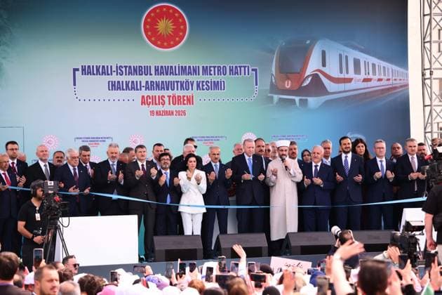 Turkish President Recep Tayyip Erdogan ISTANBUL, TURKIYE - JUNE 19: Turkish President Recep Tayyip Erdogan (C) speaks during the Opening Ceremony of Halkali-Istanbul Airport Metro Line at the Kayasehir Metro Station, in Istanbul, Turkiye, on June 19, 2026. Turkish Minister of Transport Abdulkadir Uraloglu (7th R) also attended the ceremony. Arif Hudaverdi Yaman Anadolu Istanbul Turkey. Editorial use only. Please get in touch for any other usage.  Copyright: x2026xAnadoluxArifxHudaverdixYamanx