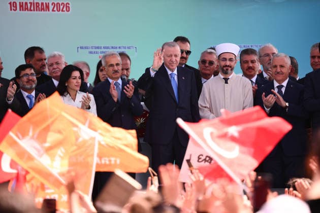 Turkish President Recep Tayyip Erdogan ISTANBUL, TURKIYE - JUNE 19: Turkish President Recep Tayyip Erdogan (C) speaks during the Opening Ceremony of Halkali-Istanbul Airport Metro Line at the Kayasehir Metro Station, in Istanbul, Turkiye, on June 19, 2026. Turkish Minister of Transport Abdulkadir Uraloglu (3rd R) also attended the ceremony. Arif Hudaverdi Yaman Anadolu Istanbul Turkey. Editorial use only. Please get in touch for any other usage.  Copyright: x2026xAnadoluxArifxHudaverdixYamanx