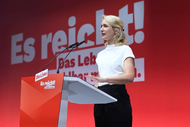 10. Bundesparteitag der Partei Die Linke am 19.06.2026 in der Metropolis Halle in Potsdam Ines Schwerdtner ( Parteivorsitzende Die Linke ) *** 10th National Party Convention of Die Linke on June 19, 2026, at the Metropolis Halle in Potsdam; Ines Schwerdtner, Party Chair of Die Linke,detected_source_language xRx
