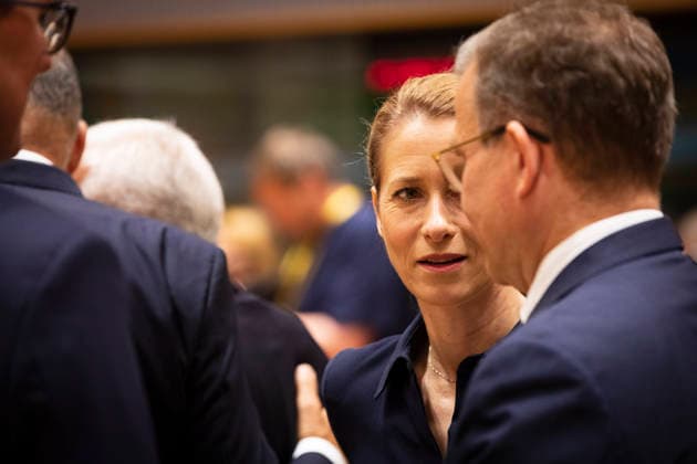 Kaja Kallas (face) and Petteri Orpo (Dos). European heads of state gathered on the second day of the European summit in the Belgian capital. - 19 06 2026 - Belgium Brussels Brussels -  NicolasxLandemardx xLexPictorium LePictorium_0336803