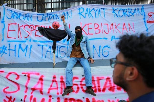 Student Protest in Jakarta JAKARTA, INDONESIA - JUNE 19, 2026: Students take part in a protest in Jakarta, Indonesia. In the action, the student masses carry a number of demands which they call Tritura Kembali or Three People™s Demands, which include economics issues, evaluation of government performance, and civil supremacy. Photo by Dwi Prasetya JNA Press. (Photo by Dwi Prasetya JNA Press via Nexpher Images) Jakarta Jakarta