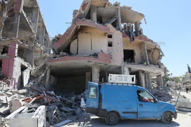 Destruction after Israeli air strikes in southern Lebanon AL-QLAILAH, LEBANON - JUNE 19: A view of destruction following Israeli air strikes in the town of Al-Qlailah, southern Lebanon, on June 19, 2026. Several buildings and vehicles were heavily damaged as a result of the air strikes carried out by Israeli forces. The extent of the destruction in the town was documented following the attacks. Houssam Shbaro Anadolu Al-Qlailah Lebanon. Editorial use only. Please get in touch for any other usage.  Copyright: x2026xAnadoluxHoussamxShbarox