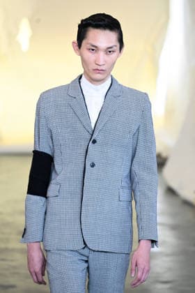 IPA85857192 - Milan, Milan Men™s Fashion Week Spring Summer 2027 - Men™s Fashion, Spring Summer 2027 - Martin Qad fashion show - pictured on the runway: Model  Copyright: xSimonaxChiocciax xSimonaxChiocciax 85857192