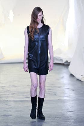 IPA85857247 - Milan, Milan Men™s Fashion Week Spring Summer 2027 - Men™s Fashion, Spring Summer 2027 - Martin Qad fashion show - pictured on the runway: Model  Copyright: xSimonaxChiocciax xSimonaxChiocciax 85857247