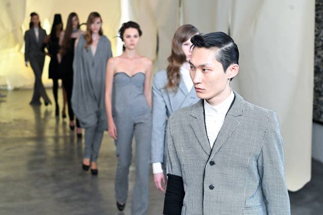 IPA85857255 - Milan, Milan Men™s Fashion Week Spring Summer 2027 - Men™s Fashion, Spring Summer 2027 - Martin Qad fashion show - pictured on the runway: Model  Copyright: xSimonaxChiocciax xSimonaxChiocciax 85857255