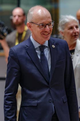June 19, 2026, Brussels, Belgium, European Union: LUC FRIEDEN, Prime Minister of Luxembourg, walks inside the European Council ahead of the roundtable session on the second and final day of the summit in Brussels. Brussels European Union - ZUMAo116 20260619_znp_o116_110 Copyright: xBiancaxOterox
