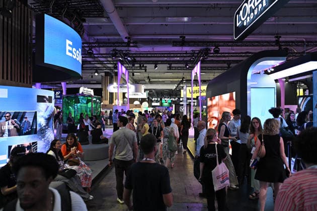 Visitors at VivaTech in Paris FA This photograph shows the VivaTech event as visitors walk around in Paris on June 19, 2026. Photo by Firas Abdullah ABACAPRESS.COM Paris Ile-de-France France  Copyright: xAbdullahxFiras ABACAx