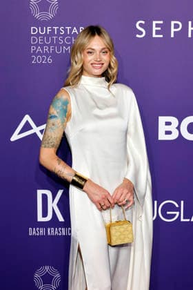 Model Olga Löffler bei der Verleihung der Duftstars 2026 in den Düsseldorfer Rheinterassen. Düsseldorf, 18.06.2026 NRW Deutschland *** Model Olga Löffler at the 2026 Duftstars Awards ceremony at the Rheinterassen in Düsseldorf, June 18, 2026, North Rhine-Westphalia, Germany,detected_source_language Copyright: xChristophxHardtx