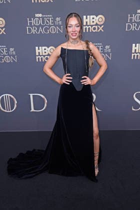 Mariattma Jadie bei der Premiere von HOUSE OF THE DRAGON Staffel 3 im Kino International in Berlin am 19.06.2026 *** Mariattma Jadie at the premiere of House of the Dragon Season 3 at the Kino International in Berlin on June 19, 2026 ,detected_source_language