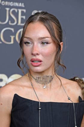 Mariattma Jadie bei der Premiere von HOUSE OF THE DRAGON Staffel 3 im Kino International in Berlin am 19.06.2026 *** Mariattma Jadie at the premiere of House of the Dragon Season 3 at the Kino International in Berlin on June 19, 2026 ,detected_source_language