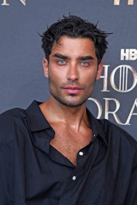Toni Mahfud bei der Premiere von HOUSE OF THE DRAGON Staffel 3 im Kino International in Berlin am 19.06.2026 *** Toni Mahfud at the premiere of House of the Dragon Season 3 at the Kino International in Berlin on June 19, 2026 ,detected_source_language