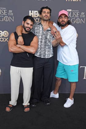 Mohammad Eliraqui, Mohamed Kanj Khamis, Soufiane El Mesaudi bei der Premiere von HOUSE OF THE DRAGON Staffel 3 im Kino International in Berlin am 19.06.2026 *** Mohammad Eliraqui, Mohamed Kanj Khamis, and Soufiane El Mesaudi at the premiere of House of the Dragon Season 3 at the Kino International in Berlin on June 19, 2026 ,detected_source_language