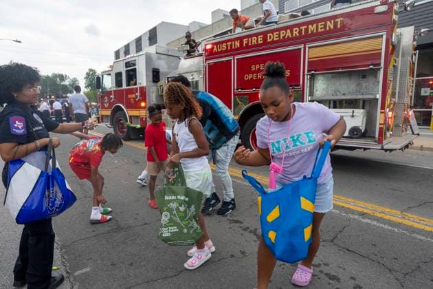 June 19, 2026, Austin, Tx, USA: Texans in Travis County celebrate the Juneteenth federal holiday June 19th, 2026 with a parade in east Austin drawing thousands of participants and spectators to a celebration with deep Texas roots. Juneteenth commemorates the end of slavery in the U.S. when Union troops arrived in Galveston, Texas on June 19, 1865 to announce the end of the Civil War. Austin USA - ZUMAd150 20260619_znp_d150_003 Copyright: xBobxDaemmrichx