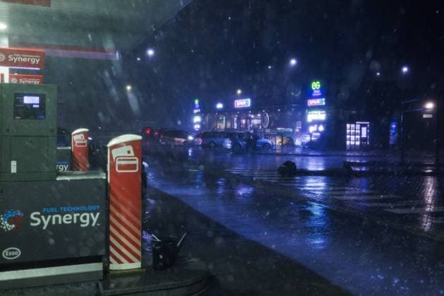MUIDEN, The Netherlands, 2026-06-19 22:32:21 MUIDEN, 19-06-2026, Severe weather with heavy thunderstorms, heavy rain and strong gusts of wind over the Esso Honswijck gas station. Photo: NLBeeld Robert Meerding Credit: NL Beeld Robert Meerding Inc  Copyright: xx x