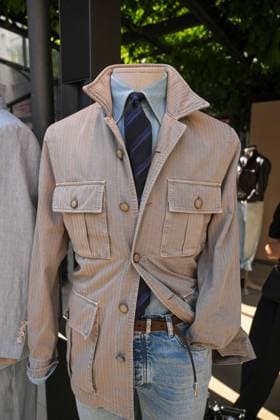 IPA85866354 - Milan, Milan Men™s Fashion Week Spring Summer 2027 - Men™s Fashion, Spring Summer 2027 - Brunello Cuccinelli™s presentation - pictured: outfit detail  Copyright: xRiccardoxGIordanox xRiccardoxGiordanox 85866354