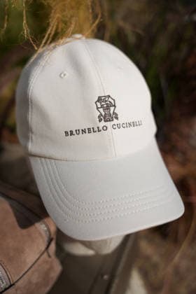 IPA85866382 - Milan, Milan Men™s Fashion Week Spring Summer 2027 - Men™s Fashion, Spring Summer 2027 - Brunello Cuccinelli™s presentation - pictured: Hat  Copyright: xRiccardoxGIordanox xRiccardoxGiordanox 85866382
