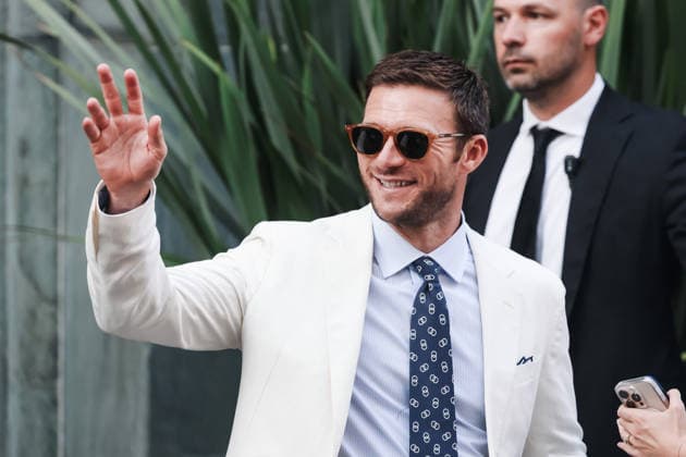 IPA85867444 - Milan, Milan Fashion Week Menswear Spring Summer 2027 - Men s Fashion, Spring Summer 2027 - Ralph Lauren Fashion Show, June 19, 2026 - Guests arriving. Pictured: Scott Eastwood (American actor)  Copyright: xAlessandroxBremecx xx 85867444