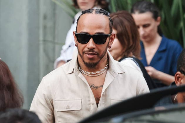IPA85867453 - Milan, Milan Fashion Week Menswear Spring Summer 2027 - Men s Fashion, Spring Summer 2027 - Ralph Lauren Fashion Show, June 19, 2026 - Guests arriving. Pictured: Lewis Hamilton (Ferrari F1 driver)  Copyright: xAlessandroxBremecx xx 85867453