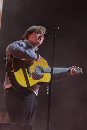 Lewis Capaldi, performs live on stage at the Isle of Wight festival in Newport, UK -19 Jun 2026 Scottish singer songwriter Lewis Marc Capaldi, known professionally as Lewis Capaldi, performs live on stage at the Isle of Wight festival. His single Someone You Loved topped the UK Singles Chart where it remained for seven weeks, and it was nominated at the 62nd Annual Grammy Awards for Song of the Year Newport United Kingdom Copyright: xDawnxFletcher-Parkx xSOPAxImagesx DSCF4853