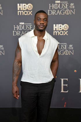 Melo Nsuka bei der Premiere der 3. Staffel der Sky Now Serie House of the Dragon im Kino International. Berlin, 19.06.2026 *** Melo Nsuka at the premiere of Season 3 of the Sky Now series House of the Dragon at Kino International in Berlin, June 19, 2026,detected_source_language Foto:xM.xBehrensx xFuturexImagex dragon_berlin_6615