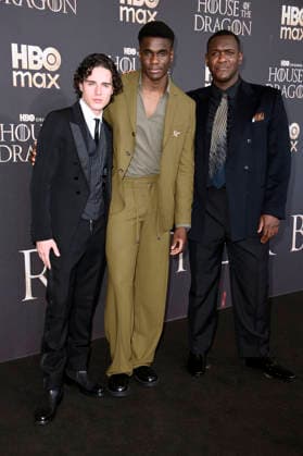 Harry Collett, Clinton Liberty und Abubakar Salim bei der Premiere der 3. Staffel der Sky Now Serie House of the Dragon im Kino International. Berlin, 19.06.2026 *** Harry Collett, Clinton Liberty, and Abubakar Salim at the premiere of Season 3 of the Sky Now series House of the Dragon at Kino International in Berlin, June 19, 2026,detected_source_language Foto:xN.xKubelkax xFuturexImagex dragon_berlin_6741