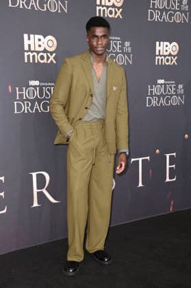 Clinton Liberty bei der Premiere der 3. Staffel der Sky Now Serie House of the Dragon im Kino International. Berlin, 19.06.2026 *** Clinton Liberty at the premiere of Season 3 of the Sky Now series House of the Dragon at Kino International in Berlin, June 19, 2026,detected_source_language Foto:xN.xKubelkax xFuturexImagex dragon_berlin_6745