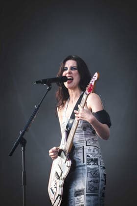 Wolf Alice performing live on the Main Stage at TRNSMT Festival, Glasgow Green on Friday 19 June 2026. Wolf Alice performing live on the Main Stage at TRNSMT Festival, Glasgow Green on Friday 19 June 2026. Grammy-nominated and Brit Award-winning English alternative rock band fronted by Ellie Rowsell. Part of the TRNSMT 2026 weekend series in Glasgow., Credit:Adam Hampton-Matthews Avalon  Copyright: xAdamxHampton-Matthewsx xAvalonx 1111300255
