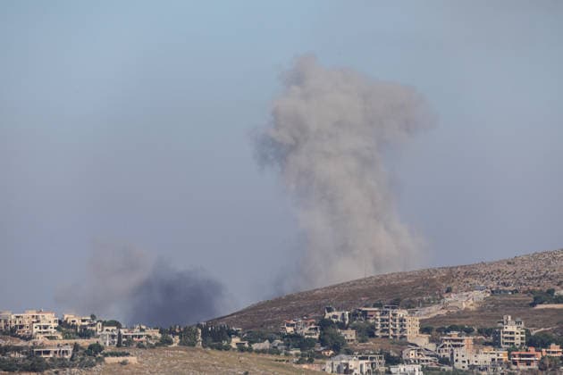 Israel continues strikes on southern Lebanon despite U.S.-Iran agreement NABATIEH, LEBANON - JUNE 20: Smoke rises from the town of Shweikin and the Ali al-Tahir hill area in the Nabatieh Governorate of southern Lebanon following Israeli airstrikes on June 20, 2026. The attacks were carried out despite the U.S.-Iran agreement. Ramiz Dallah Anadolu Nabatieh Lebanon. Editorial use only. Please get in touch for any other usage.  Copyright: x2026xAnadoluxRamizxDallahx