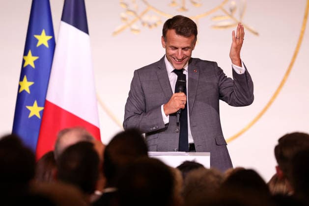 French President Emmanuel Macron delivers a speech as he welcomes several hundred French, European, and international members of the technology community to celebrate the tenth anniversary of the VivaTech technology innovation fair at the Élysée Palace in Paris on June 19, 2026. Stéphane Lemouton, Pool Bestimage, Paris, France,detected_source_language  Copyright: xStÃ phanexLemoutonx xPoolx xBestimagexStÃ phanexLemoutonx xPoolx xBestimagex