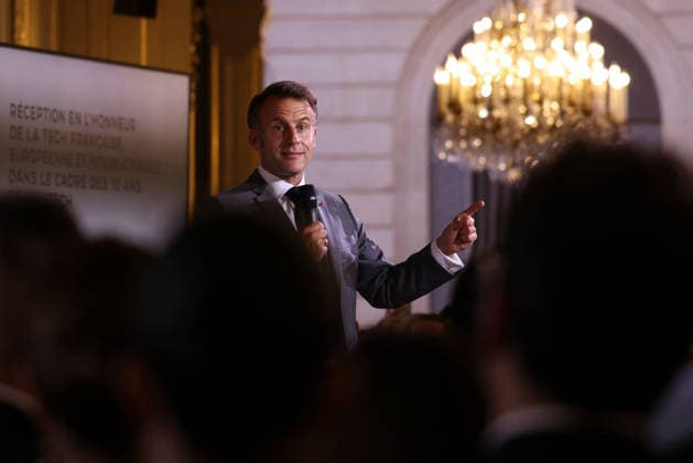 French President Emmanuel Macron delivers a speech as he welcomes several hundred French, European, and international members of the technology community to celebrate the tenth anniversary of the VivaTech technology innovation fair at the Élysée Palace in Paris on June 19, 2026. Stéphane Lemouton, Pool Bestimage, Paris, France,detected_source_language  Copyright: xStÃ phanexLemoutonx xPoolx xBestimagexStÃ phanexLemoutonx xPoolx xBestimagex