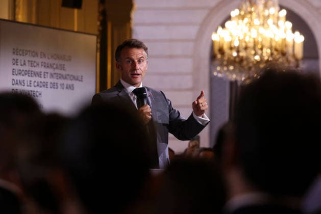 French President Emmanuel Macron delivers a speech as he welcomes several hundred French, European, and international members of the technology community to celebrate the tenth anniversary of the VivaTech technology innovation fair at the Élysée Palace in Paris on June 19, 2026. Stéphane Lemouton, Pool Bestimage, Paris, France,detected_source_language  Copyright: xStÃ phanexLemoutonx xPoolx xBestimagexStÃ phanexLemoutonx xPoolx xBestimagex