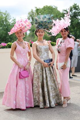. 20 06 2026. Ascot , United Kingdom. Racegoers arriving for the final day of Royal Ascot, United Kingdom.  xStephenxLockx xi-Imagesx IIM-26841-0012