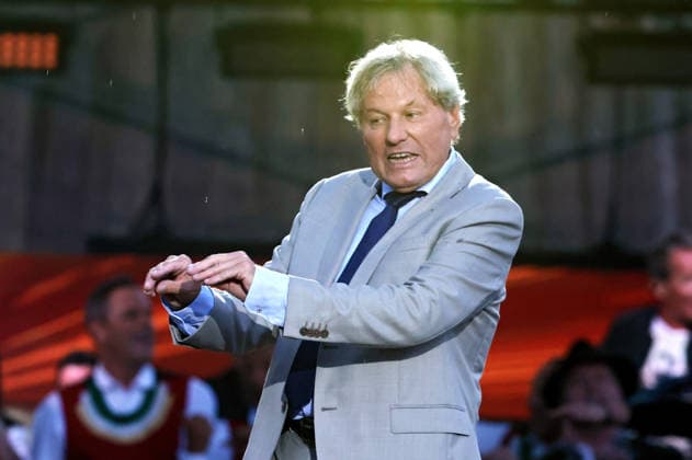 ORF Wenn die Musi spielt . Sänger Bernhard Brink während der Generalprobe zum Musik Open Air Wenn die Musi spielt am 19.06.2026 in Bad Kleinkirchheim. 20260619SBK0207 *** ORF Wenn die Musi spielt Singer Bernhard Brink during the dress rehearsal for the Wenn die Musi spielt open-air music festival on June 19, 2026, in Bad Kleinkirchheim 20260619SBK0207,detected_source_language