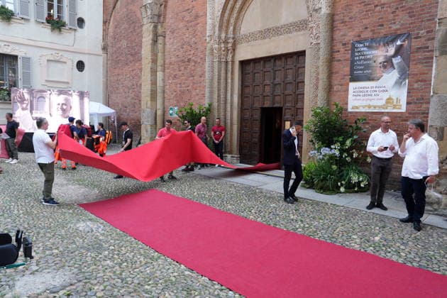 IPA85876747 - Pavia, June 20, 2026—Everything is ready for Pope Leo XIV’s arrival in Pavia; pictured here in front of the Basilica of Sant’Pietro in Cel D’Oro  Copyright: xDuilioxPiaggesix xDuilioxPiaggesix 85876747