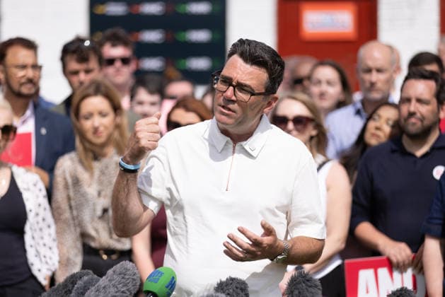 Andy Burnham MP Makerfield By Election Andy Burnham MP speaks to the media at Ashton Town FC after becoming MP for Makerfield following a by-election in Ashton in Makerfield, Greater Manchester. 19th June 2026.  Copyright: xJamesxSpeakmanx NINTCHDBPICT001089549369