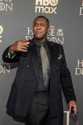 ABB HBO- Abubakar Salim zu Gast auf dem schwarzen Teppich bei der Deutschland Premiere zur dritten Staffel der HBO Original Serie House of the Dragon im Kino International am 19.06.2026 in Berlin Berlin Deutschland *** ABB HBOs Abubakar Salim walks the black carpet at the German premiere of the third season of the HBO Original series House of the Dragon at Kino International on June 19, 2026, in Berlin, Germany,detected_source_language