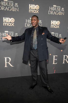 ABB HBO- Abubakar Salim zu Gast auf dem schwarzen Teppich bei der Deutschland Premiere zur dritten Staffel der HBO Original Serie House of the Dragon im Kino International am 19.06.2026 in Berlin Berlin Deutschland *** ABB HBOs Abubakar Salim walks the black carpet at the German premiere of the third season of the HBO Original series House of the Dragon at Kino International on June 19, 2026, in Berlin, Germany,detected_source_language