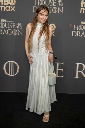 ABB HBO- Marie von Bose zu Gast auf dem schwarzen Teppich bei der Deutschland Premiere zur dritten Staffel der HBO Original Serie House of the Dragon im Kino International am 19.06.2026 in Berlin Berlin Deutschland *** ABB HBO Marie von Bose walked the red carpet at the German premiere of the third season of the HBO Original series House of the Dragon at Kino International on June 19, 2026, in Berlin, Germany,detected_source_language