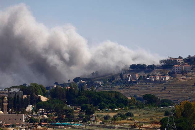 June 20, 2026, Nabatieh District, South Lebanon, lebanon: Israeli airstrikes have continued across southern Lebanon since midnight, with intense bombardments targeting the city of Nabatieh and its surrounding areas. The images capture powerful explosions and rising smoke as strikes hit multiple locations amid ongoing regional tensions. Nabatieh District lebanon - ZUMAb339 20260620_znp_b339_005 Copyright: xAbdulxKaderxAlxBayx