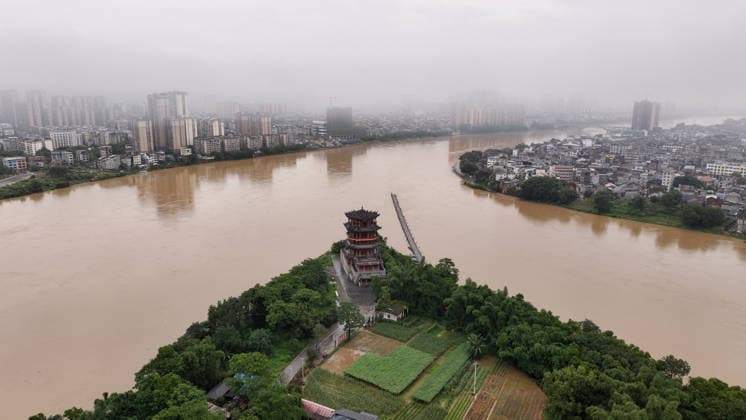 Rainstorm Hit Liuzhou The water in the Rong an County section of Rongjiang River rises, Liuzhou City, Guangxi, China on June 20, 2026. Liuzhou Guangxi China  Copyright: xCFOTOx i1781983647355