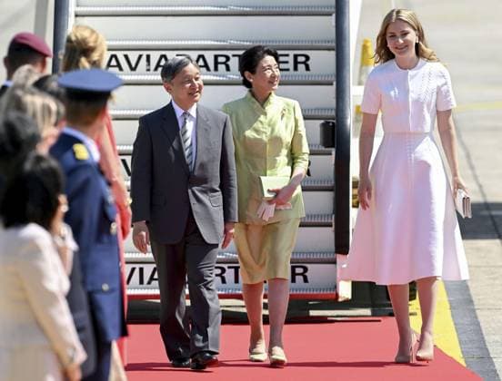 Japan s imperial couple arrive in Belgium Japan s Emperor Naruhito (3rd from R) and Empress Masako (2nd from R) are greeted by Belgium s Crown Princess Elisabeth (R) upon arriving at Melsbroek Air Base near Brussels on June 20, 2026, on the second leg of their official trip to the Netherlands and Belgium. (Pool photo)  A14AA0005619551P