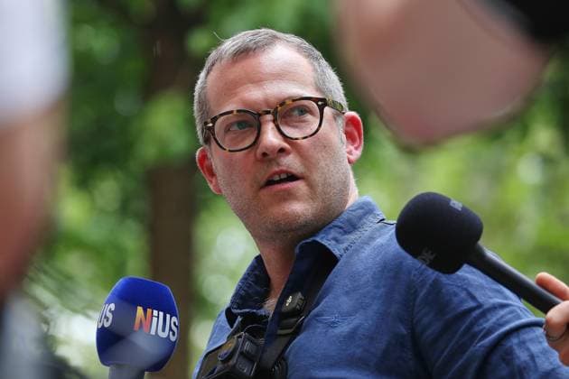 Berlin, Deutschland, 20.06.2026: Fahrraddemo unter der Überschrift Gegen rechte Medienportale! : Im Bezirk Kreuzberg haben sich etwa 50 Personen versammelt, um gegen die Nachrichtenportale Apollo News und Nius zu protestieren. Nius-Chef Julian Reichelt mischt sich unter die Protestler. *** Berlin, Germany, June 20, 2026 Copyright: xdtsxNachrichtenagenturx dts_124192