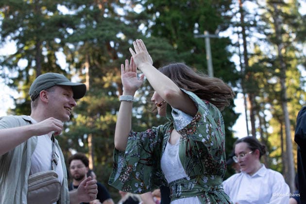 June 19, 2026, Helsinki, Uusimaa, Finland: HELSINKI, FINLAND Ã¢â‚¬ June 19, 2026: Visitors gather to celebrate the annual Seurasaari Midsummer Bonfires (Juhannusvalkeat) at Seurasaari Open-Air Museum in Helsinki, Finland. Families, friends and tourists enjoy the festive atmosphere, traditional Finnish music, folk dancing and cultural performances during one of Finland s most cherished celebrations marking the summer solstice. Helsinki Finland - ZUMAt172 20260619_zip_t172_030 Copyright: xJosexTabaresx