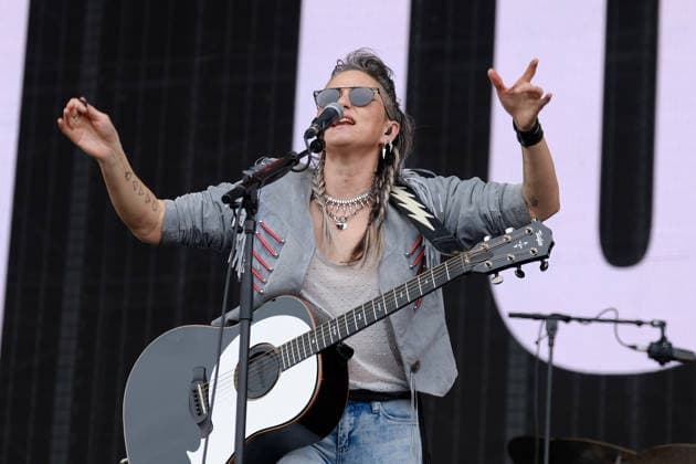 June 20, 2026, Newport, United Kingdom: Scottish singer-songwriter and musician Kate Victoria Tunstall, known professionally as KT Tunstall, performing live on stage at the Isle of Wight festival. Newport United Kingdom - ZUMAs197 20260620_aaa_s197_078 Copyright: xDawnxFletcher-Parkx