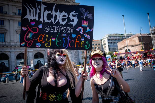 June 20, 2026, Rome, Rm, Italy: Tens of thousands of people take part in the 32nd edition of the Pride Parade in the streets of Rome. Rome Italy - ZUMAg256 20260620_znp_g256_030 Copyright: xMarcoxDixGianvitox