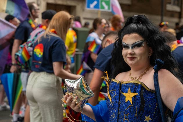 June 20, 2026, Essex, United Kingdom: A performer wears a blue star-decorated costume and dark wig while holding a metallic star prop during the Essex Pride. Essex Pride is a celebration of lesbian, gay, bisexual and transgender life in Essex and beyond, led by Cheryl Hole, also known as Cheryl the Queen. Essex United Kingdom  - ZUMAs197 20260620_aaa_s197_111 Copyright: xIanxDavidsonx
